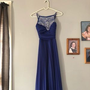 PROM DRESS SIZE 3/4